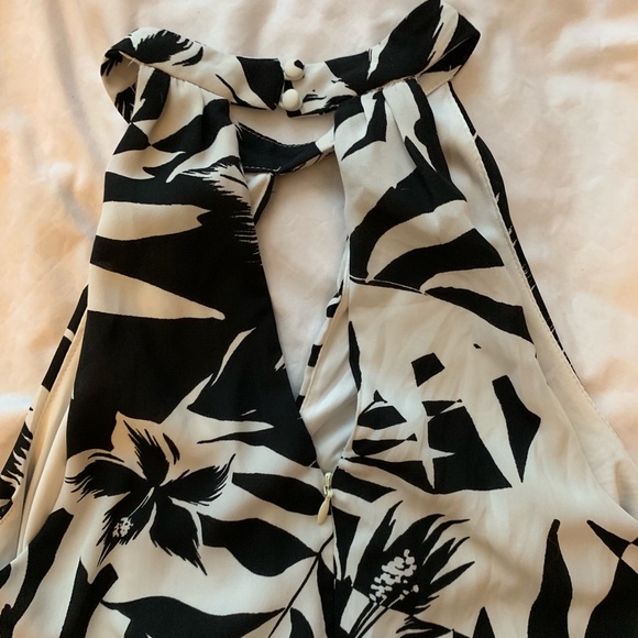 Express floral patterned dress - Picture 2 of 6